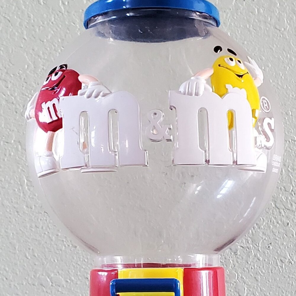 M&M